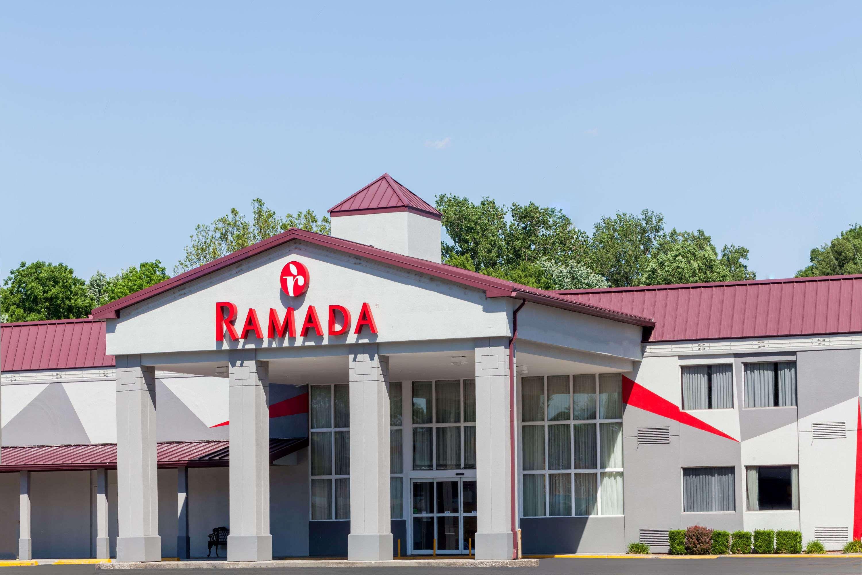 Ramada By Wyndham Henderson/Evansville Exterior photo