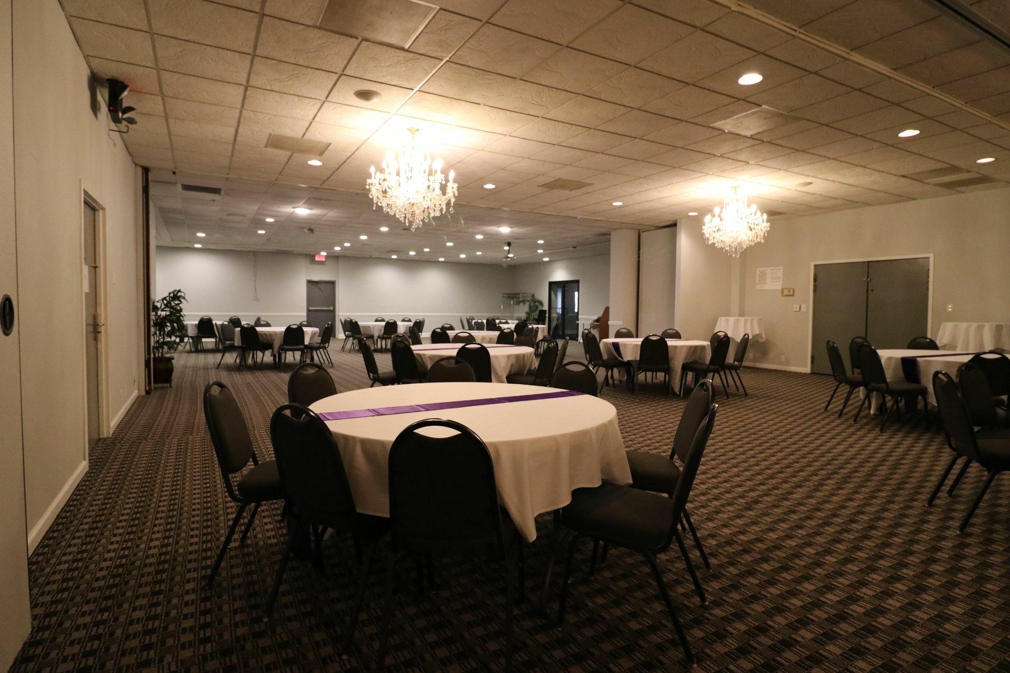 Ramada By Wyndham Henderson/Evansville Exterior photo
